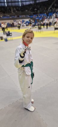 Na turniru Omega kup 22 u Beogradu sa vi&scaron;e od 700 takmičara iz 55 klubova i devet zemalja, novopazovački tekvondo klub Imperium Pazova , vratio se kući osvojiv&scaron;i devet medalja.