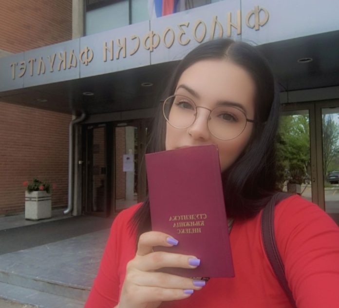 „Strani plaćenik“ sa šest jezika i desetkama