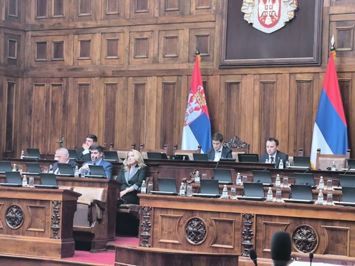 Prazna sala pokazuje strah vlasti od izbora