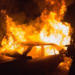 U Inđiji izgoreo automobil : Policija ispituje snimak nadzorne kamere izgoreo automobil u inđiji