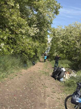Akcija &bdquo;Zavrni rukave&ldquo; u Staroj Pazovi: oči&scaron;ćene javne povr&scaron;ine, obale i deponije &scaron;irom op&scaron;tine